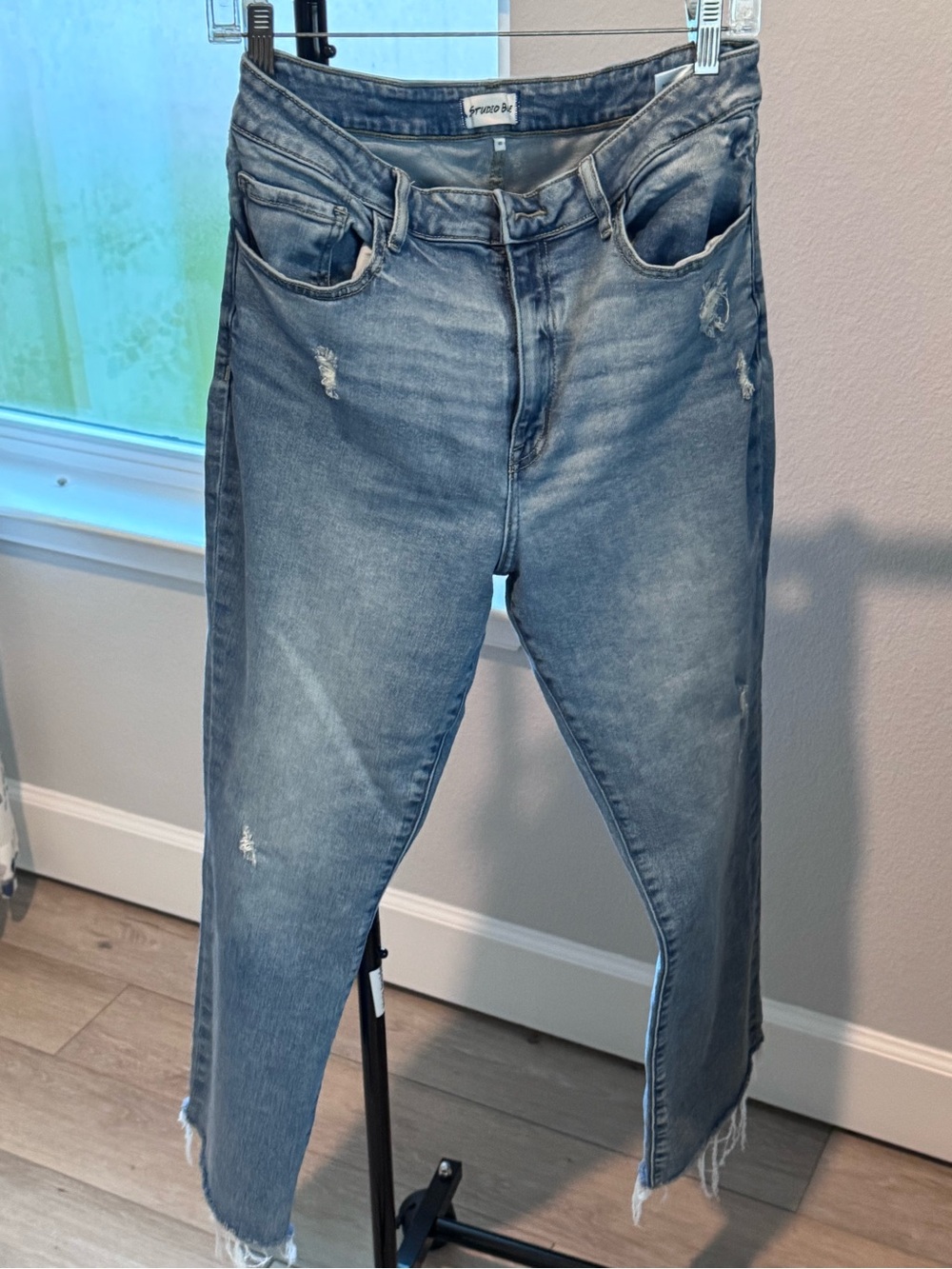 Women's  Denim Light Blue Distressed   Jeans